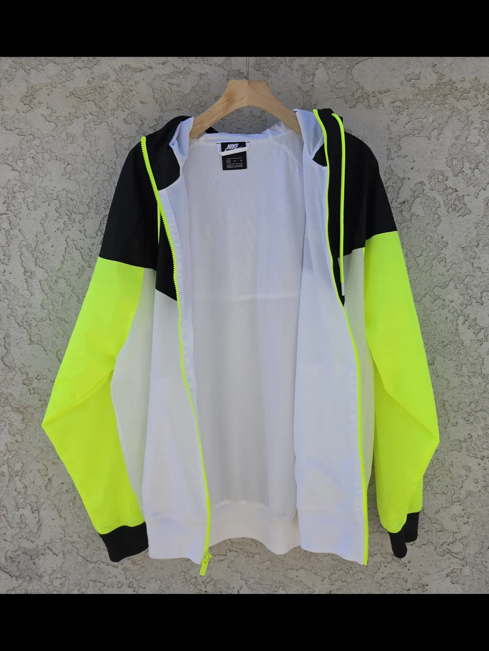 Nike Sportswear Windrunner Jacket XL White Black Volt Neon Green AR2191-103
